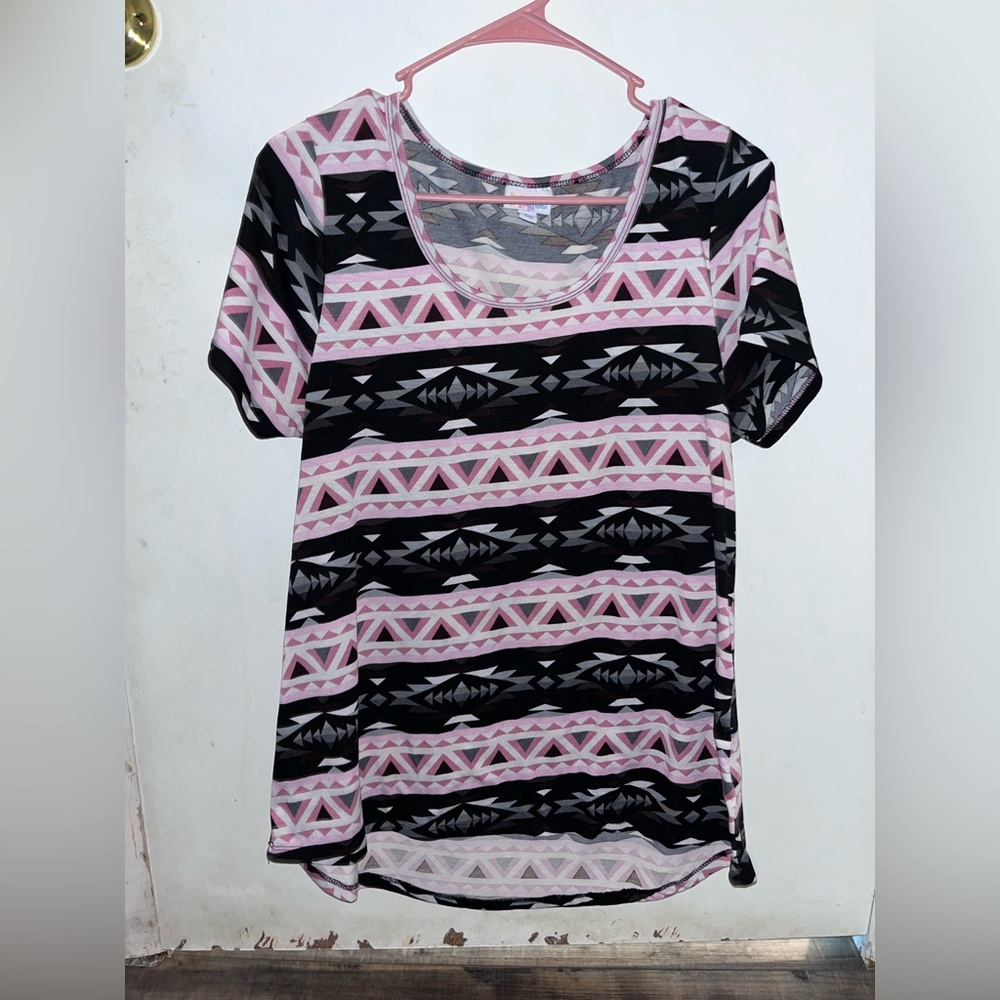 Lularoe shirt
